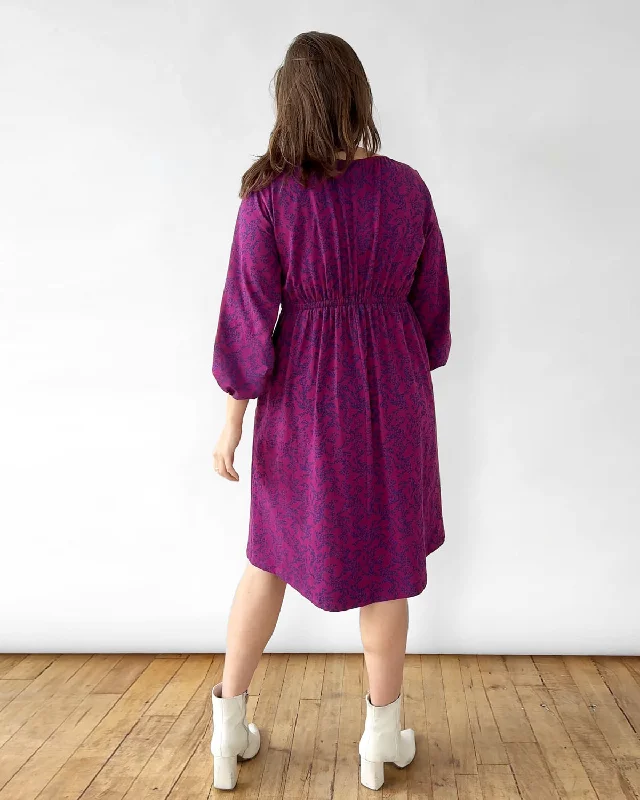 MARIGOLD printed dress in Magenta/Navy